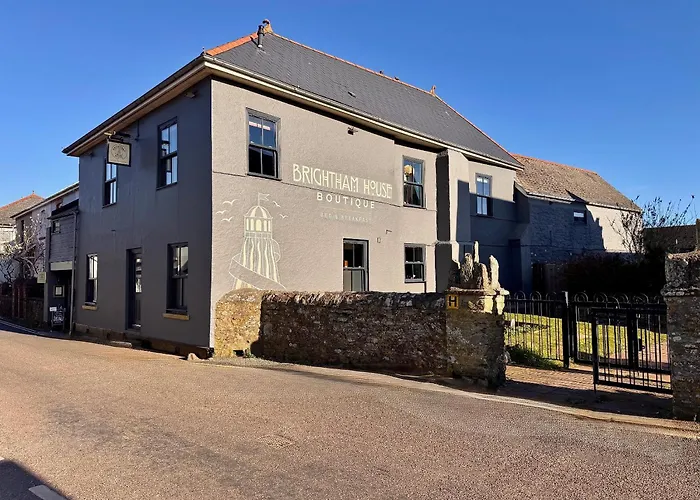 Brightham House - Exclusively For Adults