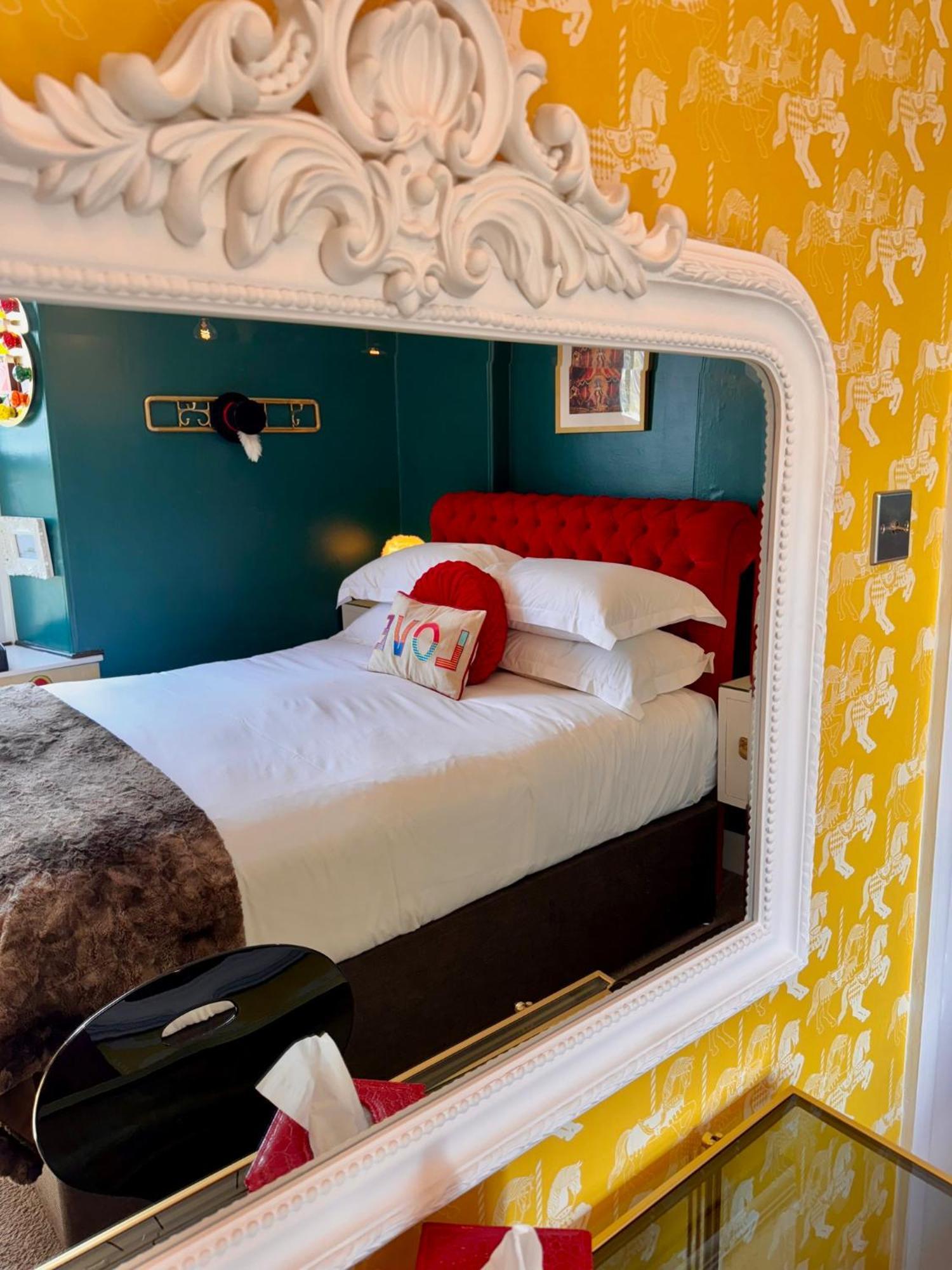 Brightham House - Exclusively For Adults Bed & Breakfast
